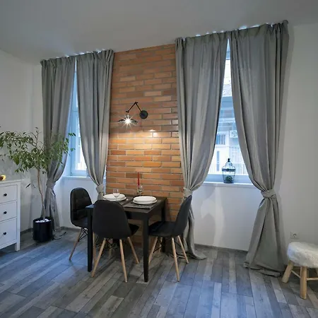 Standard By Hi5 -akacfa 57 Apartment