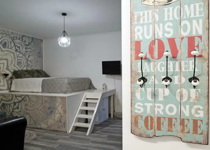 Standard By Hi5 -akacfa 57 * Budapest